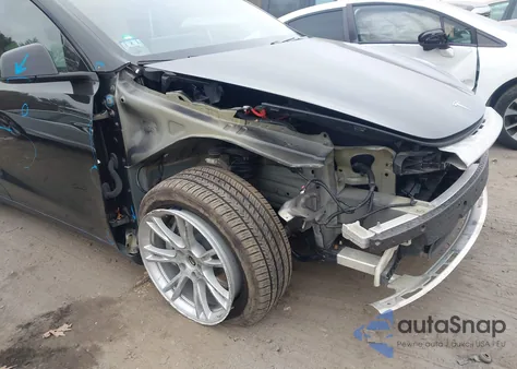 2021 Tesla Model Y Long Range Dual Motor All-Wheel Drive из США, поврежденный, VIN 5YJYGDEE3MF068715